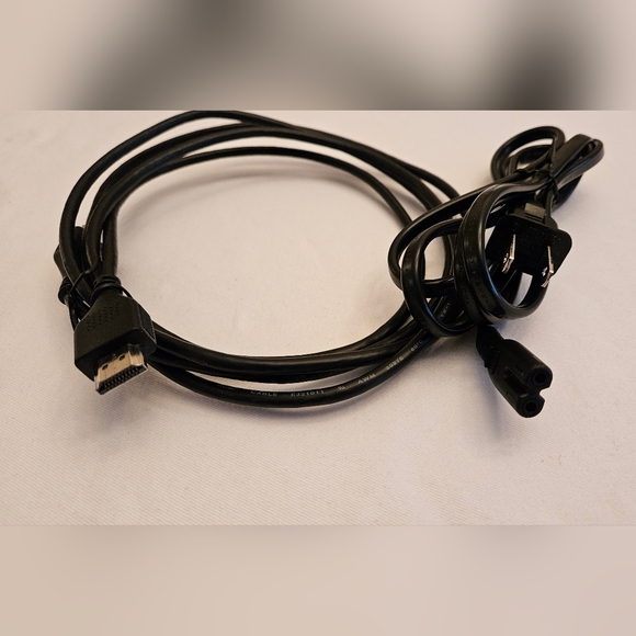 PlayStation4 1TB Call of Duty Black Ops III bundle with Blu-ray disc PLUS - Picture 6 of 15